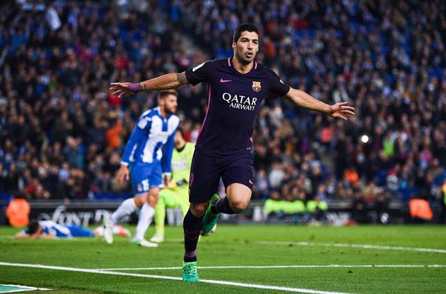 它是以开放世界为基础，没有既定规则，也没有明确的剧情线，是典型的“沙盒游戏”，从广义上来说，就是把玩家化身进入游戏中，以自身的力量改变世界，更强调自由开放的属性。