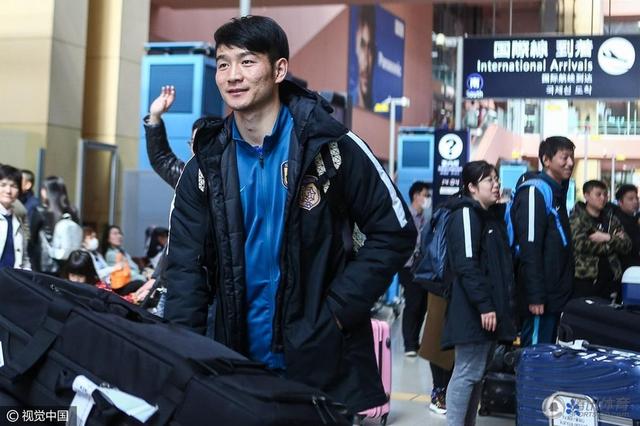 Q：目前市场上各个行业都非常“卷”，表演行业更是，同一个角色可能有非常多的人去竞争，面对这样的情况，你会选择如何去“卷”呢？
