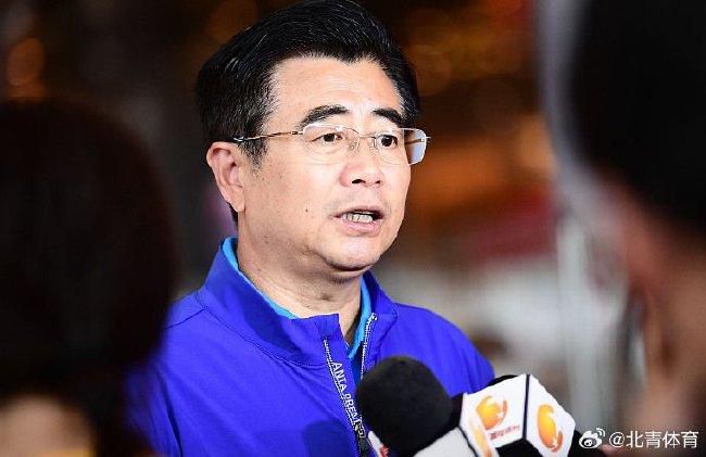 本届“金椰奖”竞赛共分为故事长片、纪录长片、短片三个单元，法国导演吕克·贝松、意大利电影摄影师保罗·卡尼拉、法国导演 第四届海影节闭幕“金椰奖”获奖名单 2022-12-29 第四届海影节闭幕 “金椰奖”获奖名单公布 2022-12-29 第六届金椰奖竞赛单元入围名单公布!