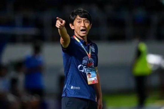 ”引退理由是年龄增长伴随体力低下的原因。