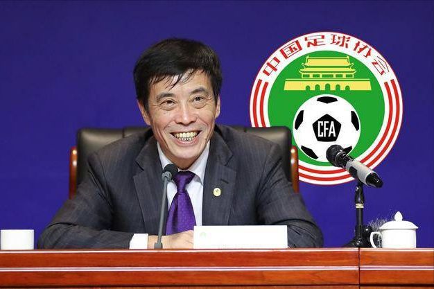 《怒火·重案》单日票房3321万，蝉联日榜冠军，累计票房向5亿大关迈进。
