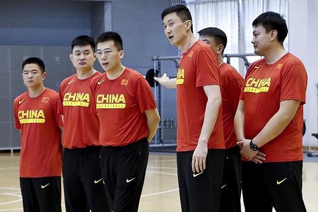 周迅助推青年摄影师 展现多面时尚魅 裘德·洛希望继续拍《神奇动物》：会一直等待 大片推荐 >> 动作 悬崖之上 8.2 暗藏汹涌谍战传奇 剧情 山河披锦绣 7.5 退耕还林脱贫致富 历史 大决战之淮海 9.0 抗战经典淮海战役 大决战之辽沈 改变历史史诗战略 剧情 免费 6.7 当代青年创业故事 爱情 漂亮的女邻居 7.5 三男子倾心一村姑 | | | | | | 电影频道节目中心官方网站 意见反馈 手机浏览精彩资讯 返回顶部 | (1/8) “芭比”玛格特·罗比街拍 抚摸孕肚高耸幸福满满 | (2/9) 组图：“芭比”玛格特·罗比街拍 抚摸孕肚高耸幸福满满 重新播放 大图播放 猜你喜欢CCTV6 VIP影院 搜索 电影 星闻 独家 更多 专题 图片 视频 滚动 首页 新闻 大片 影库 CCTV6 VIP影院 客户端 电影网>新闻>明星资讯 “芭比”玛格特·罗比街拍 抚摸孕肚高耸幸福满满 时间：2024.IC photo供本网专稿，任何网站、报刊、电视台未经IC photo许可，不得部分或全部转载 标签： 玛格特·罗比孕肚新片 ： 相关新闻 未成年人谨慎观看，世界名著竟被改成这样？