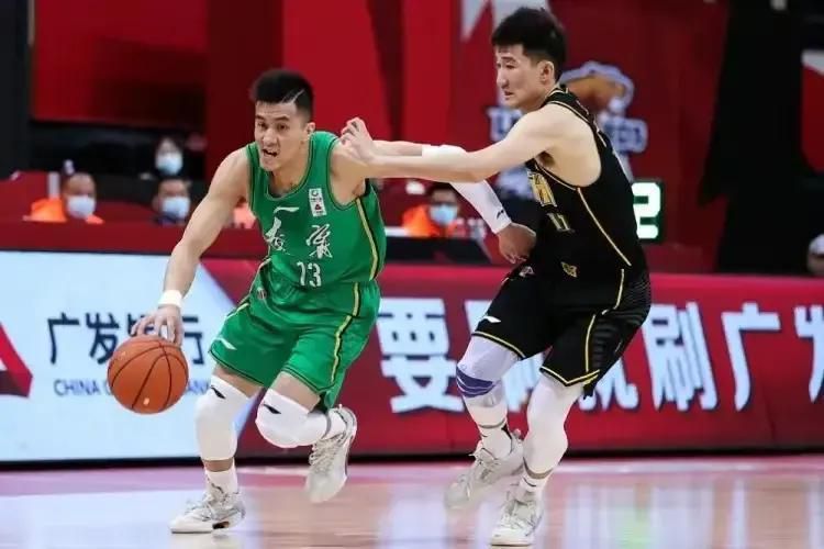 对话·杨玏 | 首次跨界新身份，他的新片够疯！