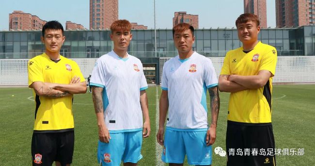 2026-03-04 2026中国电影票房破100亿!