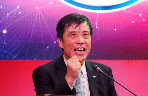 “思诚导演对我非常信任，他觉得我在情感表达上比较充分，所以会把像《三大队》这样情感细腻的故事交给我。