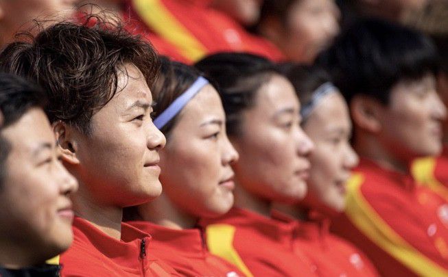 2022春节档总票房超60亿 “水门桥”蝉联日冠 2022-02-07 根据2月6日官方数据统计，2022大年初六全国院线总票房7.6亿，至此2022春节档总票房超60亿，超过2019年位列中国影史春节档总票房第二名。