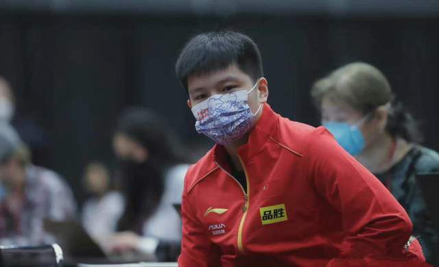 它像一面镜子，映照出亲密关系中的矛盾与痛点，也像一盏明灯，指引着在困境中挣扎的人们寻找自我、重启人生。